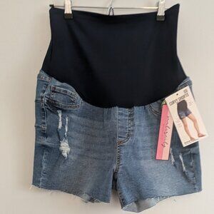 S.O.N.G  Maternity Curby Jean Shorts Size XL